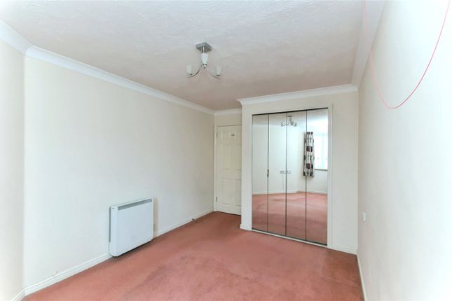 15, St Aidan's Court, Eastbourne photo 4