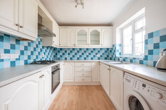 27 Fishermans Way, Lowestoft photo 3
