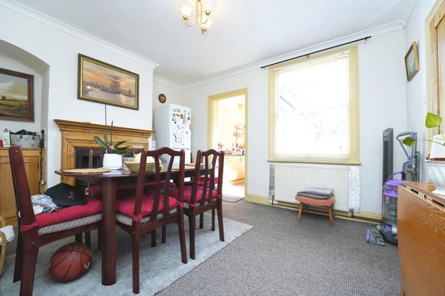 8, Evesham photo 4
