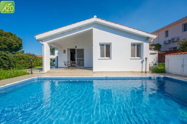 Bungalow for sale in Argaka, Polis, Cyprus