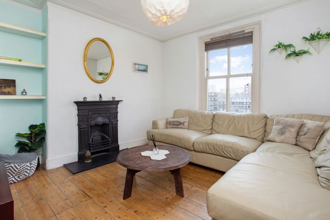 Thumbnail Flat for sale in Old Kent Road, London