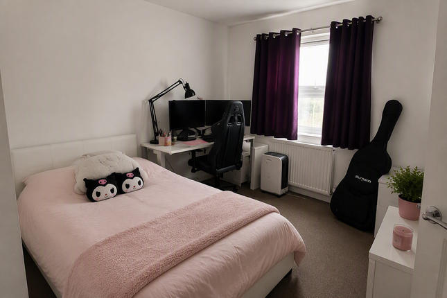 22, Peterborough photo 4