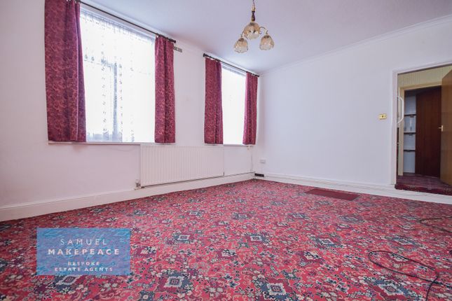 1 Lorne Street, Burslem, Stoke-on-Trent photo 4