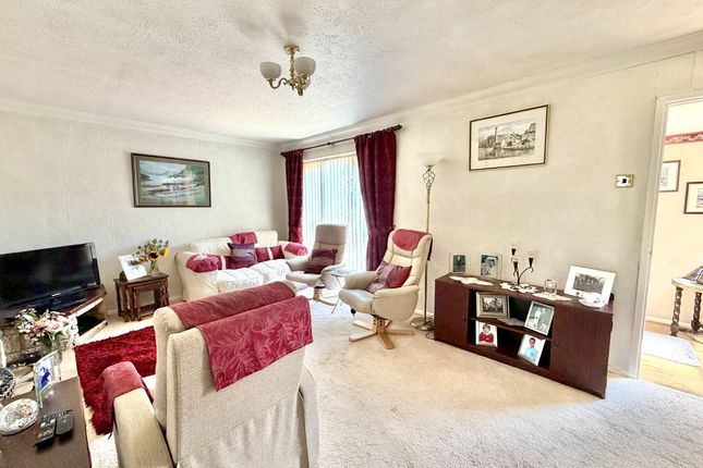 9, Saxon Close, Godmanchester photo 3