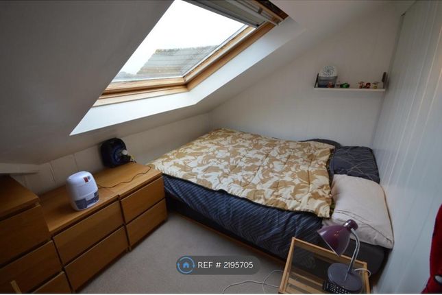 Leigham Court, Clyde Road, Wallington photo 3
