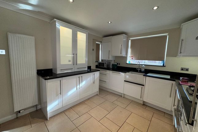 4, Central Road, Wembley photo 2