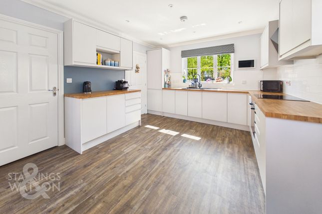 6 Warner Way, Norwich photo 3