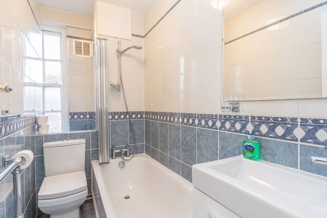 Edgware Road, Hyde Park Estate photo 2