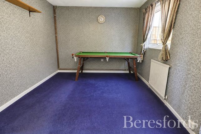 55, Copperfield Gardens, Brentwood photo 4