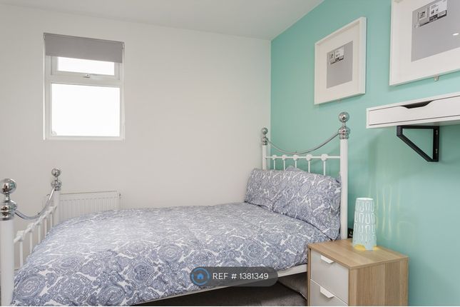 Room to rent in Queens Road, Portsmouth PO2