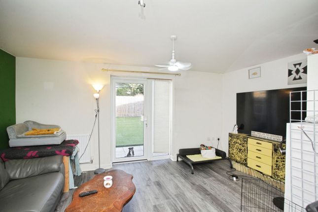 30, Ashorne Close, Coventry photo 4