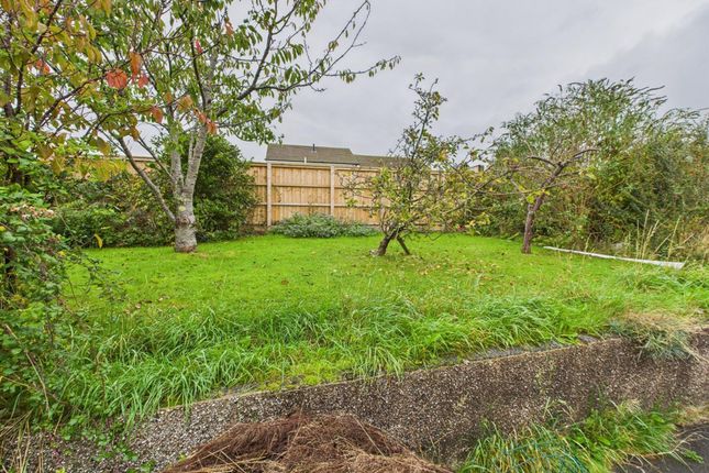 6 Longfellow Close Priory Park, Haverfordwest photo 3