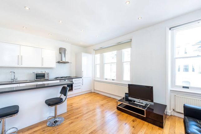 Flat to rent in Westgate Terrace, Chelsea, London