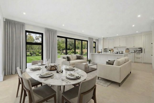 The Sherwoods, Dagwood Lane, Brentwood photo 2