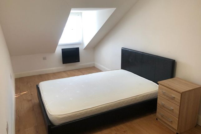Flat to rent in Princess Road West, Leicester