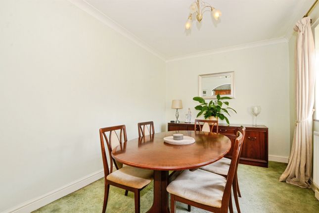 41, Hawthorne Road, High Wycombe photo 3