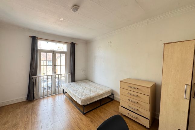87a, Bell Lane, London photo 5