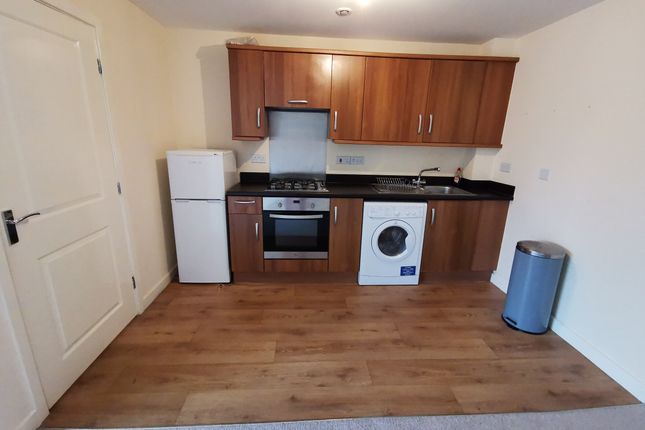 24, Chandlers Close, Chorley photo 2