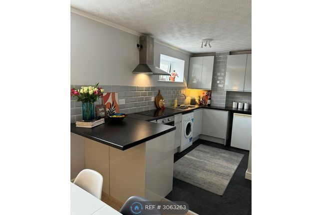 Pryors Court, Whitehorse Street, Baldock photo 4
