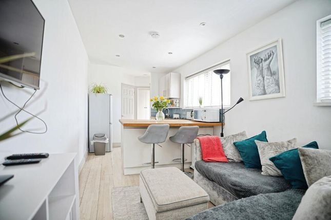 2a ambrose corner, Robin Hood Road, Elsenham photo 5