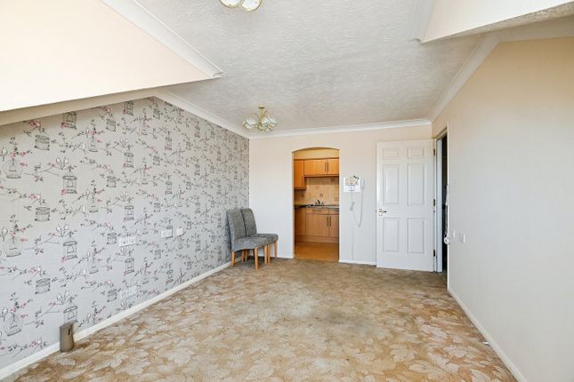 49, Barkers Court, Sittingbourne photo 3