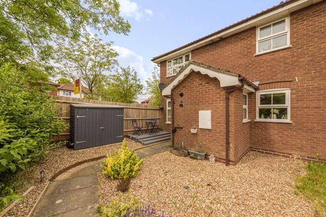 End terrace house for sale in Hatch Warren, Basingstoke