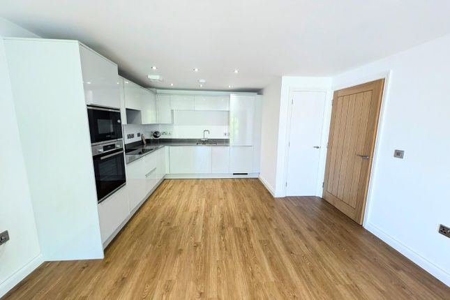 Apartment 10, 4, Towers Avenue, Newcastle Upon Tyne photo 4