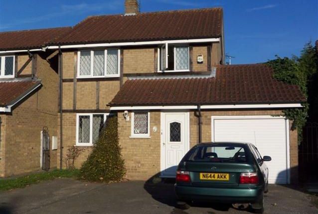 Thumbnail Detached house to rent in Caddy Close, Egham