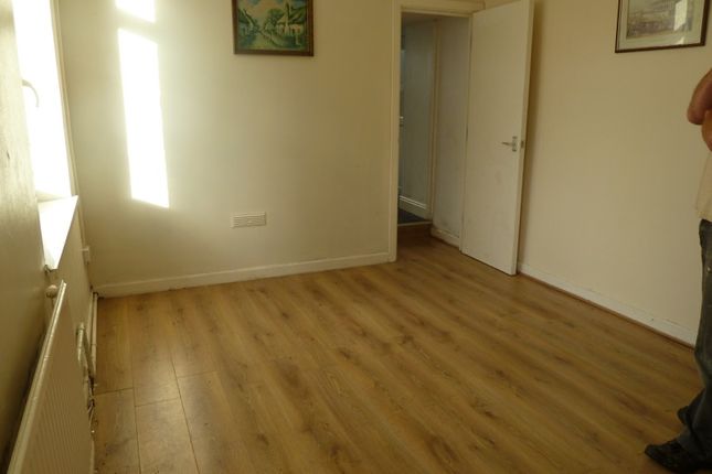 90, a Stepney Street, Swansea photo 5