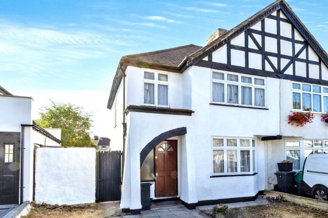 3-bed terraced on 6, Ruskin Walk, Bromley, £375,000