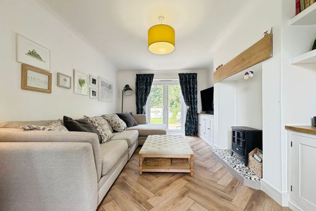 3 Minster Terrace, Manaccan, Cornwall photo 3