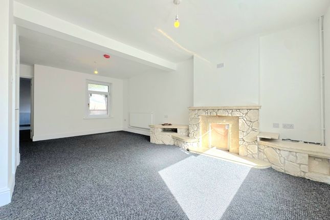 31 Gaen Street, Abertillery photo 4