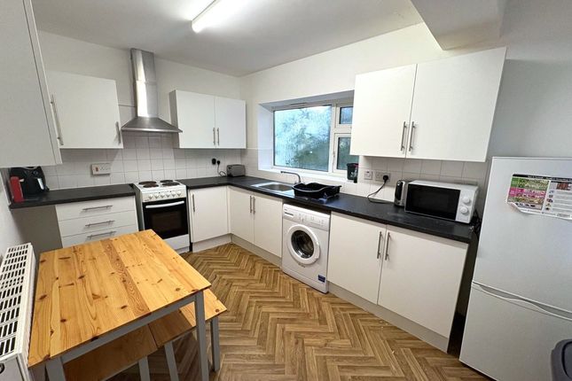 Flat 1, 1B Mirador Crescent, Swansea, Swansea photo 3