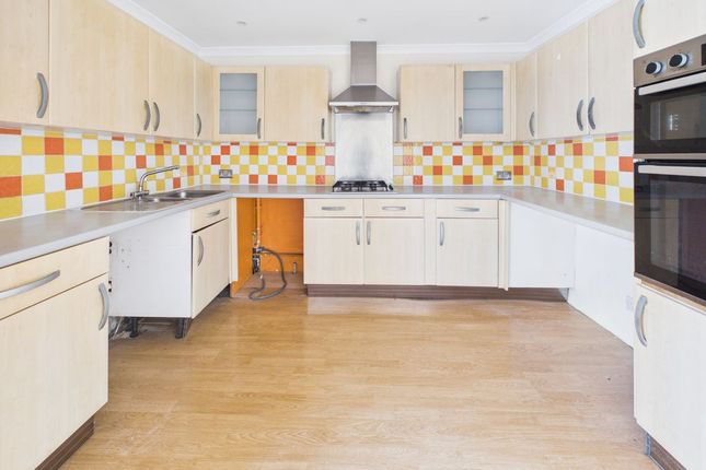 22, Edward Road, Coulsdon photo 4