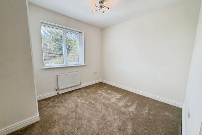30, Colliery Drive, Skelmersdale photo 4