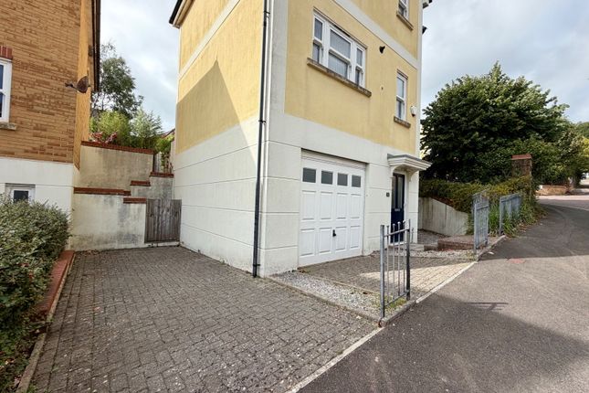 35, Kingsley Avenue, Torquay photo 3