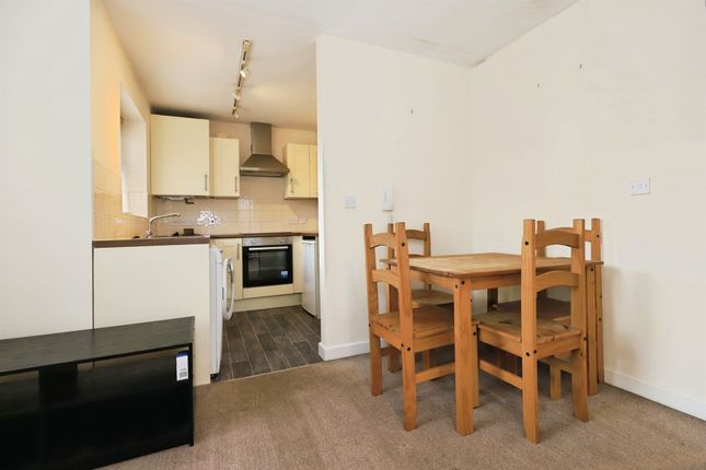 Flat 6, Milligans Point, 42, Mill Lane, Kidderminster photo 4