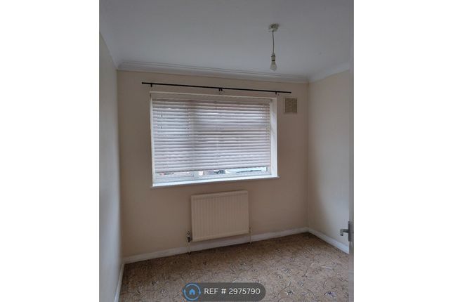 Dockwell Close, Feltham photo 5