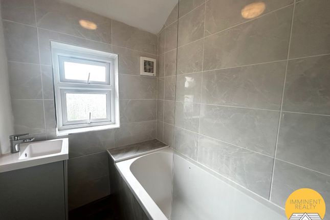 Copse Road, Dudley photo 4