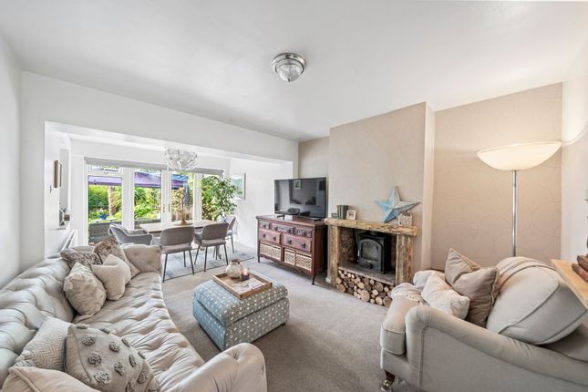 25 Edward Drive, Wigan photo 2