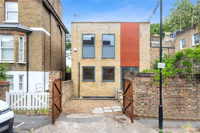 Thumbnail Detached house to rent in Brookfield Road, London