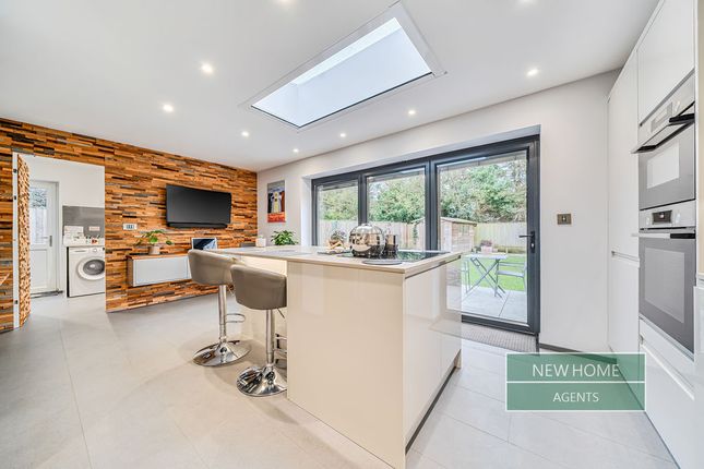1, Sandy Lane Estate, Thame photo 2