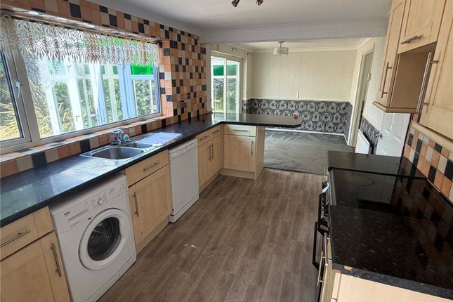 9, Highwood Park, Liskeard photo 3