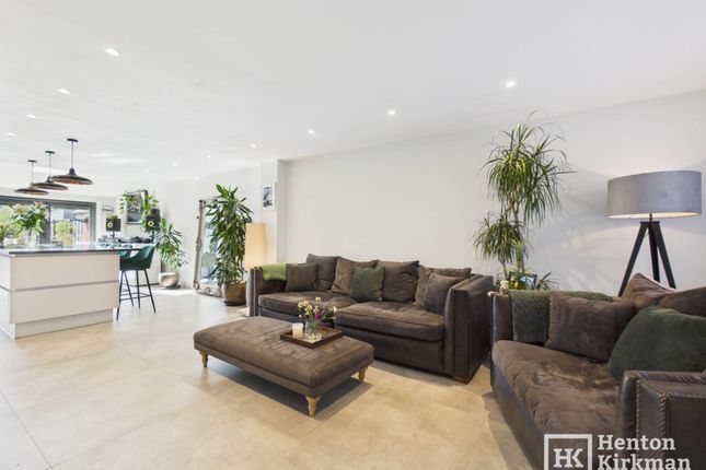 21, Norton Place, Billericay photo 3