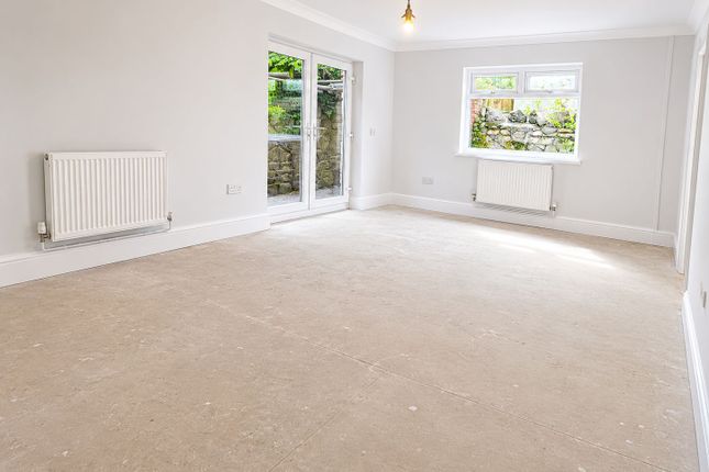 Hillcrest House, 1,Apartment B, Higher Lane, Swansea photo 3