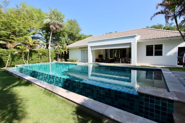 Villa for sale in Baan Ing Phu, Hua Hin, Prachuap Khiri Khan, Central Thailand