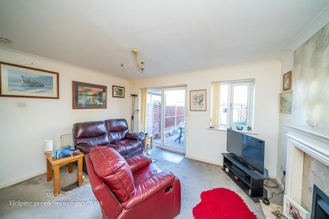 23, Colliery Drive, Bloxwich photo 3