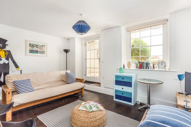 9, Rotary Court, East Molesey photo 4
