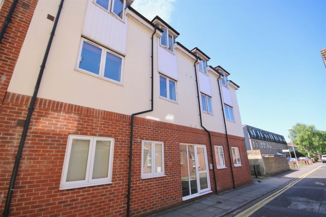 Flat for sale in Malthouse Road, Portsmouth