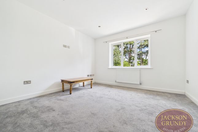 Flat 1 1A, Addison Road, Northampton photo 3